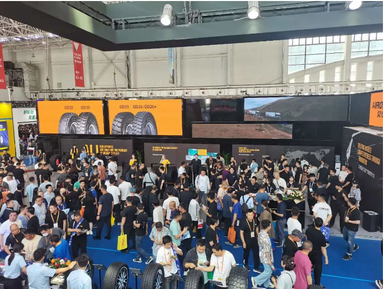 通過展會(huì)的聚合效應(yīng)，廣饒縣積極推進(jìn)橡膠輪胎產(chǎn)業(yè)的補(bǔ)鏈成群，產(chǎn)業(yè)鏈生態(tài)日益完整。形成了以橡膠輪胎為中心，集鋼絲簾線、炭黑、車輪、剎車片、剎車盤等為一體的上下游關(guān)聯(lián)、系統(tǒng)完整的產(chǎn)業(yè)體系。產(chǎn)業(yè)配套能力快速提升。全縣子午胎綜合生產(chǎn)能力達(dá)到1.76億條，約占全省的一半，全國(guó)的四分之一。廣饒縣擁有7個(gè)中國(guó)馳名商標(biāo)、17個(gè)山東省著名商標(biāo)，超過200個(gè)境外產(chǎn)品認(rèn)證和364個(gè)馬德里注冊(cè)商標(biāo)。