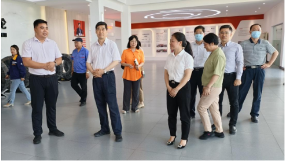 自治區(qū)政協(xié)副主席、民建廣西區(qū)委主委到新桂輪走訪調(diào)研