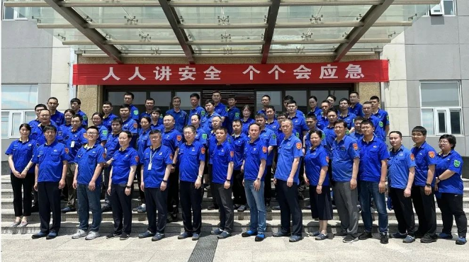 據(jù)了解，利德東方將在“安全生產(chǎn)月”期間舉行各類宣傳活動，包括安全主題宣講和安全事故警示教育活動等。同時，結(jié)合重大事故隱患專項排查整治行動，夯實主體責(zé)任，提升員工的安全意識和避險逃生能力，以實際行動踐行安全生產(chǎn)責(zé)任，進(jìn)一步夯實公司的安全生產(chǎn)基礎(chǔ)，為實現(xiàn)全年目標(biāo)任務(wù)創(chuàng)造良好的安全生產(chǎn)環(huán)境。