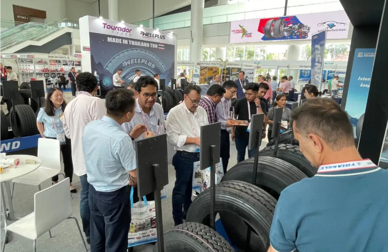 棗礦橡膠公司一直重視中南美市場的發(fā)展，并依靠持續(xù)的技術(shù)創(chuàng)新、豐富的產(chǎn)品組合和多元的市場支持，為中南美市場提供高性能產(chǎn)品和專業(yè)服務(wù)。他們努力確保在激烈的競爭環(huán)境下，為廣大合作伙伴始終提供差異化的競爭優(yōu)勢。