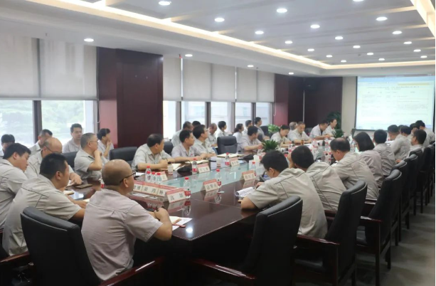 延長(zhǎng)石油西北橡膠召開(kāi)1-7月經(jīng)濟(jì)運(yùn)行分析會(huì)