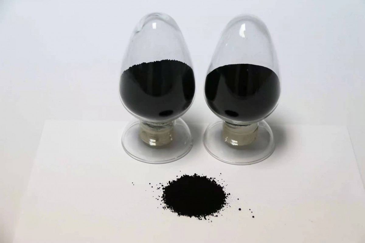 根據(jù)中國(guó)海關(guān)總署最新發(fā)布的數(shù)據(jù)顯示，2023年6月中國(guó)炭黑出口量達(dá)到7.59萬(wàn)噸，相比去年同期減少了24.48%。而今年上半年累計(jì)出口量為33.11萬(wàn)噸，較去年同期減少了23.81%。