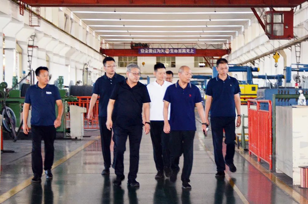 接下來，萬達(dá)電纜集團(tuán)表示將全面貫徹集團(tuán)公司的安排部署，不斷提升企業(yè)的責(zé)任感、使命感，進(jìn)一步提高競爭力、創(chuàng)新力以及影響力，為集團(tuán)公司的高質(zhì)量穩(wěn)健發(fā)展貢獻(xiàn)更大力量。