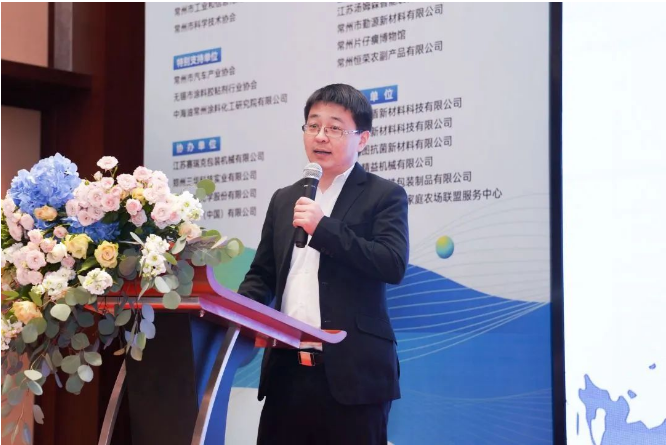 中國涂料涂料工業(yè)協(xié)會副秘書長齊祥昭