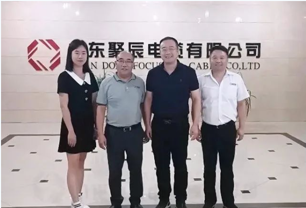 黃石市國(guó)資貿(mào)易領(lǐng)導(dǎo)一行蒞臨訪問(wèn)山東聚辰電纜