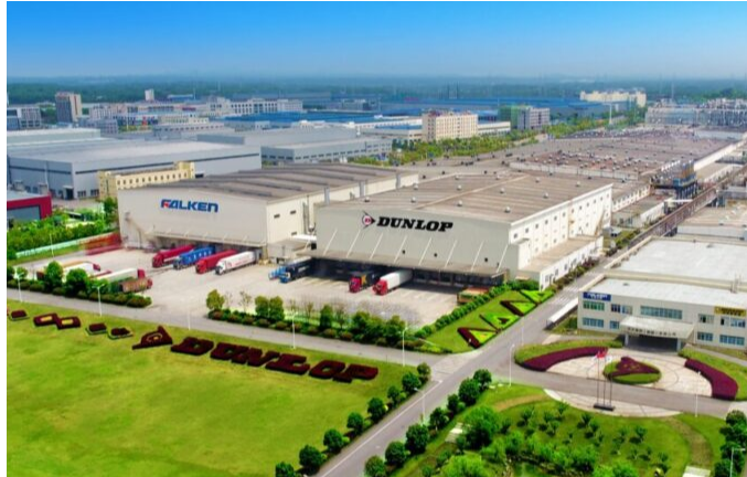 在海外原配市場方面，受全球半導體短缺影響，一些地區(qū)的銷售額有所下滑，因為汽車產量受到了影響。然而，在另一些地區(qū)，銷售額卻超越了去年同期的水平，這可能與新冠肺炎疫情造成的訂單下降和逐步恢復有關。