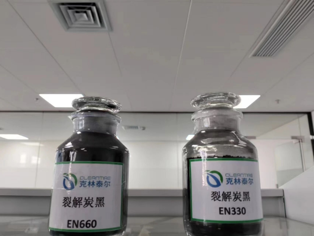克林泰爾環(huán)?？萍加邢薰疽恢北兄熬G色、循環(huán)”的理念，為解決廢橡膠的環(huán)境問(wèn)題不斷努力。在中國(guó)國(guó)際橡膠技術(shù)展覽會(huì)展會(huì)上，該公司展示了其最新主營(yíng)產(chǎn)品EN330和EN660，這兩款產(chǎn)品引起了專業(yè)人士的濃厚興趣。