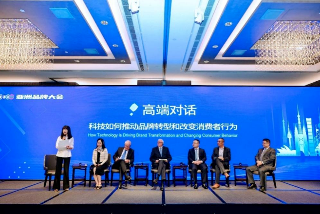 錦湖輪胎的中國董事長楊洵表示：“錦湖始終致力于提供卓越的產(chǎn)品、高效的智能制造體系和堅(jiān)實(shí)的品牌建設(shè)，以滿足全球消費(fèi)者和合作伙伴的需求，并不斷探索汽車和輪胎領(lǐng)域的智能出行解決方案。”