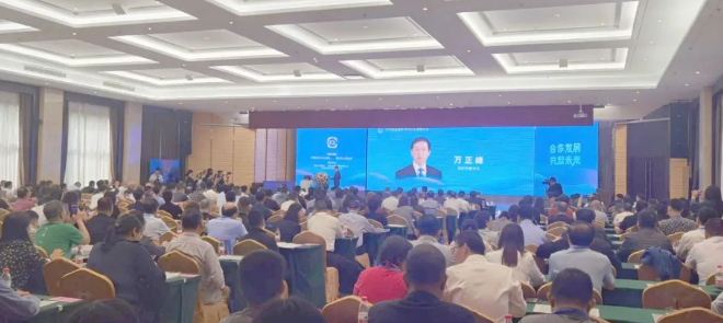 萬正峰：濮陽市創(chuàng)造“三度”環(huán)境，助力涂料企業(yè)舒心創(chuàng)業(yè)