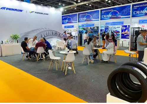 AUTOMECHANIKA DUBAI 2023一如既往地吸引了來自世界各地的知名品牌，向成千上萬的供應(yīng)商、消費(fèi)者和行業(yè)專業(yè)人士展示了最新的產(chǎn)品和技術(shù)，因而在中東汽車后市場(chǎng)領(lǐng)域享有盛譽(yù)。