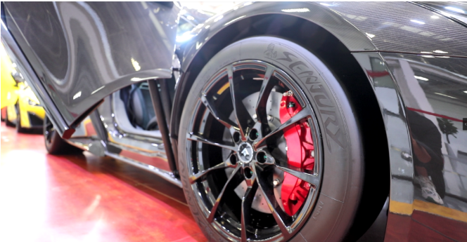 昊鉑SSR高配版搭載森麒麟輪胎，共綻新能源超跑風(fēng)采