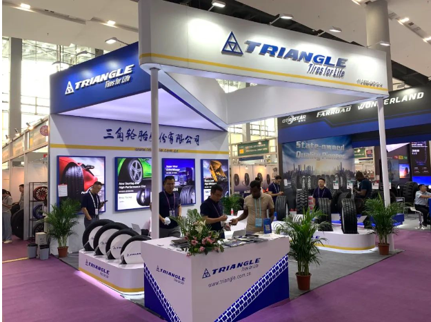 廣交會(huì)已經(jīng)成為中國外貿(mào)的重要風(fēng)向標(biāo)，本屆展會(huì)定于10月15日至11月4日舉行，分三期進(jìn)行。與往屆相比，展覽總面積擴(kuò)大至155萬平方米，展位數(shù)量增至7.4萬個(gè)，參展企業(yè)達(dá)到28533家，較上屆增加3135家，創(chuàng)歷史新高。