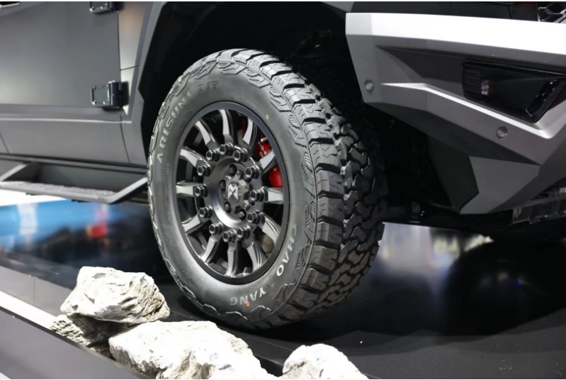 未來(lái)，中策橡膠表示將繼續(xù)創(chuàng)新和探索，與更多合作伙伴緊密合作，共同發(fā)揮各自優(yōu)勢(shì)，推動(dòng)出行技術(shù)不斷升級(jí)，持續(xù)為市場(chǎng)創(chuàng)造價(jià)值，打造更加安全、高效和可持續(xù)的出行未來(lái)。