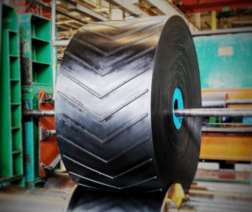 在未來的發(fā)展中，億和輸送帶公司表示將以這一輪的榮譽(yù)為契機(jī)，繼續(xù)保持對產(chǎn)品質(zhì)量的高標(biāo)準(zhǔn)要求，不斷加大科技研發(fā)力度，進(jìn)一步提升產(chǎn)品品牌的影響力，為廣大客戶提供更優(yōu)質(zhì)的產(chǎn)品質(zhì)量和服務(wù)，全力向行業(yè)一流企業(yè)沖刺。