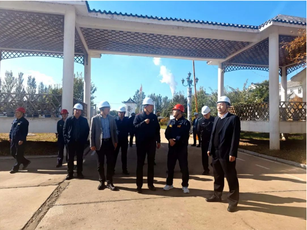 遼寧省公安廳黨委副書記潘春吉到朝陽黑貓調研走訪