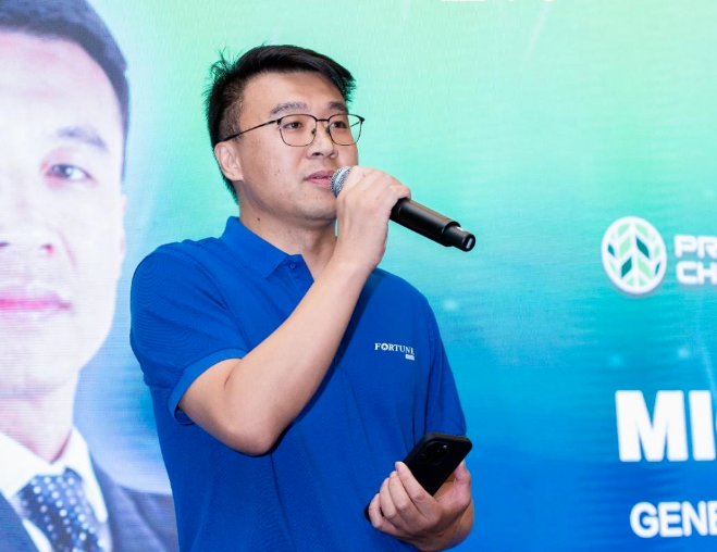 浦林成山國際銷售中心總監(jiān)初曉華表示，未來，浦林成山將在品牌、渠道、產(chǎn)品和服務(wù)等各個領(lǐng)域提供全方位支持，以創(chuàng)造高品質(zhì)的產(chǎn)品和體驗(yàn)，實(shí)現(xiàn)品牌的創(chuàng)新升級，為經(jīng)銷商創(chuàng)造更多價值。