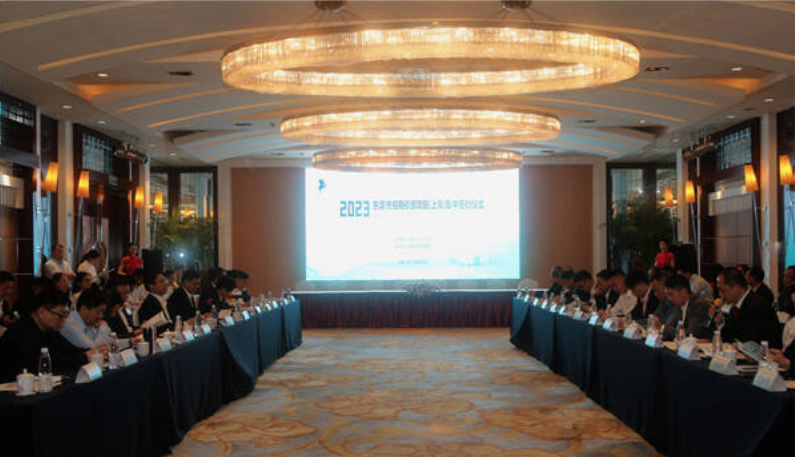 東營(yíng)市舉行了招商引資項(xiàng)目(上海)集中簽約儀式，市委副書(shū)記、市長(zhǎng)陳必昌出席并發(fā)表了講話，副市長(zhǎng)孫永主持了此次儀式。