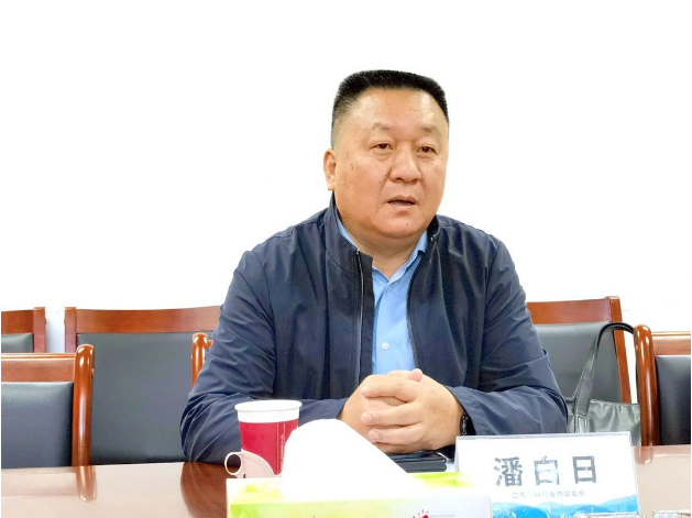 潘白日對中國涂料工業(yè)協會一直以來對江西省涂料行業(yè)協會的支持表示感謝，并介紹了江西省涂料行業(yè)協會的組織結構和發(fā)展歷程。他表示，希望未來能夠繼續(xù)得到中國涂料工業(yè)協會的大力支持，加強雙方的合作，促進涂料行業(yè)的配套建設，走上健康、高質量發(fā)展的道路。