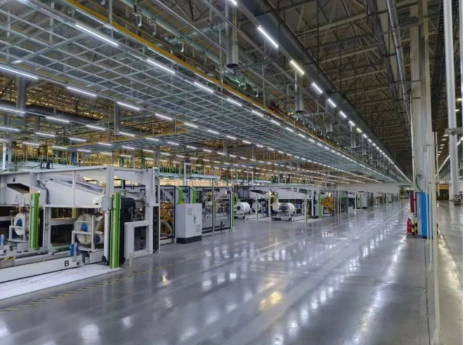 三角輪胎一直以來(lái)都將綠色發(fā)展置于重要位置，積極推動(dòng)建設(shè)科學(xué)規(guī)范的管理體系，并實(shí)施了多項(xiàng)綠色供應(yīng)鏈管理工作目標(biāo)和計(jì)劃。