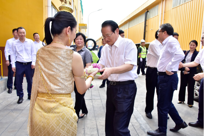 浙江省委書記、省人大常委會(huì)主任蒞臨中策泰國(guó)視察指導(dǎo)
